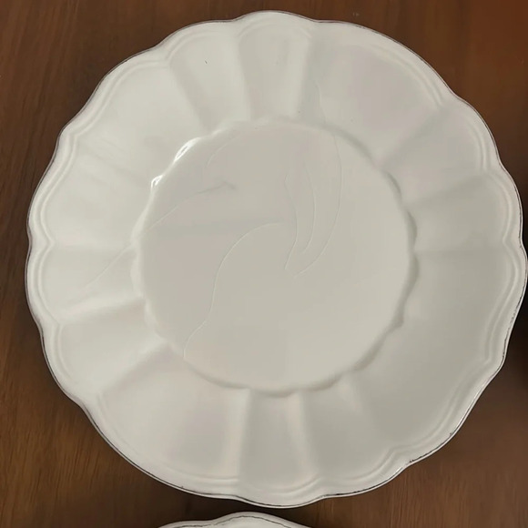 Matceramica Scallop Dessert/Salad Plates Set - Picture 2 of 5